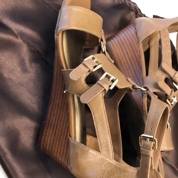 Wedge sandals - Picture 7 of 8